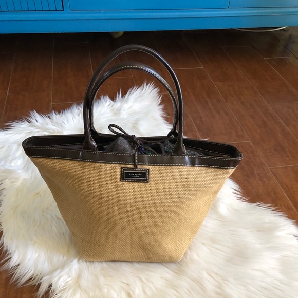 unbranded Handbags - weaved brown tote medium size